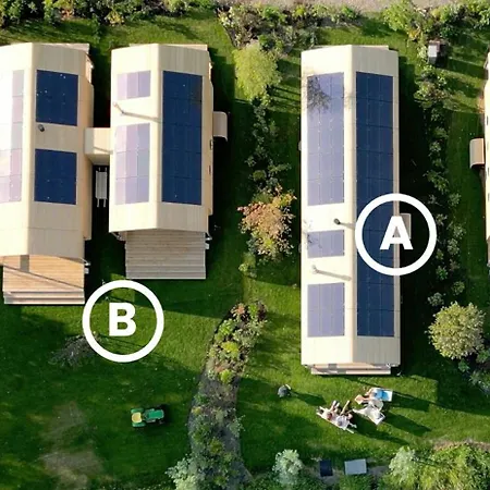 Holiday home Met Uitzicht Op De Polder Aan Het Water *